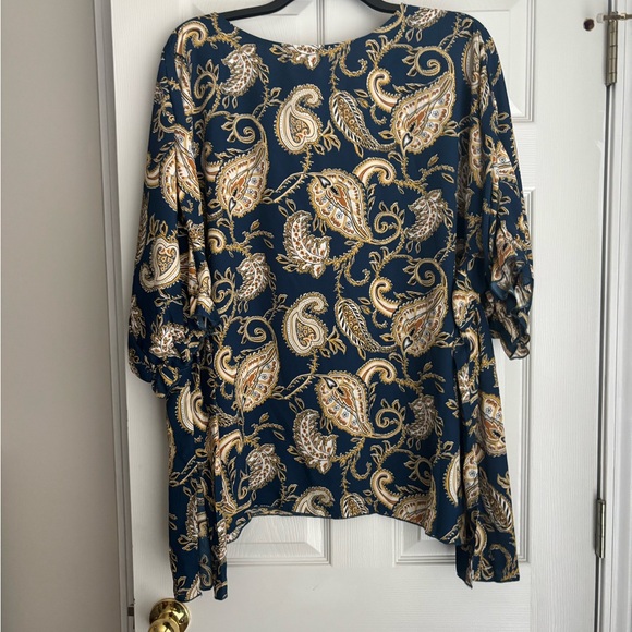 Chic Paisley Women's Blouse - Navy and Gold - Picture 3 of 4